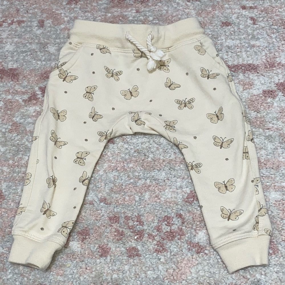 Rylee + Cru Butterfly Jogger 🦋